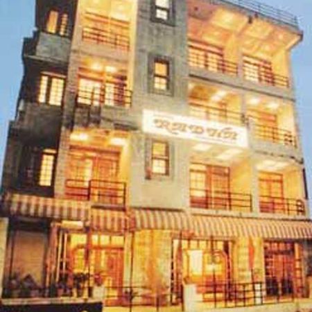 Hotel Radhe Continental Nainital Bagian luar foto