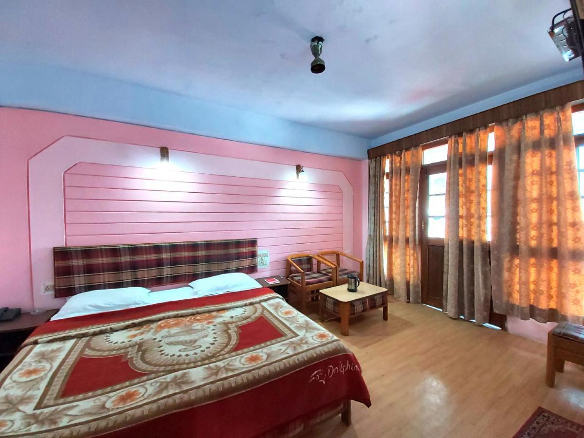 Hotel Radhe Continental Nainital Bagian luar foto