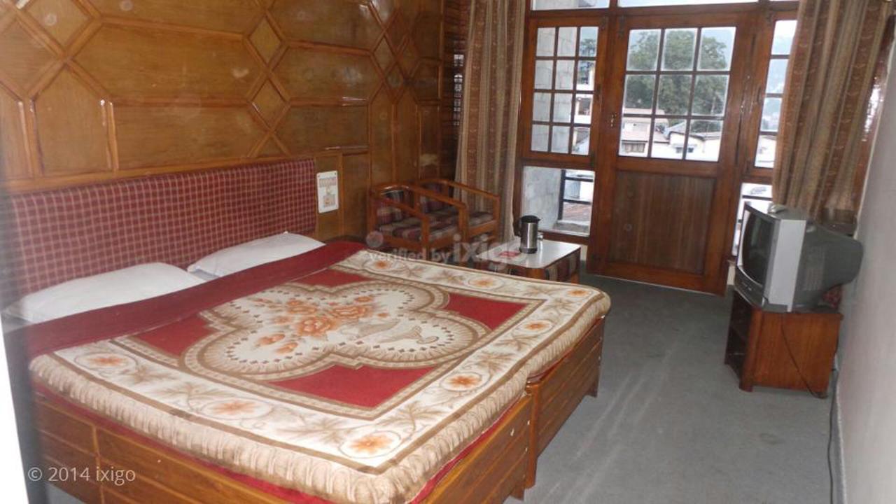 Hotel Radhe Continental Nainital Bagian luar foto